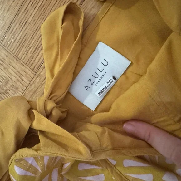 Intermix Azulu Coconut Shoulder Tie top and flared pant size M Gold yellow color - Picture 3 of 3